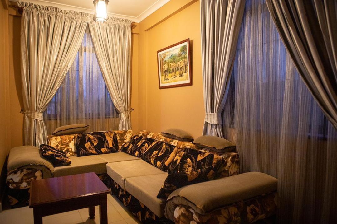 Summit Lodge Marombosa Екстериор снимка