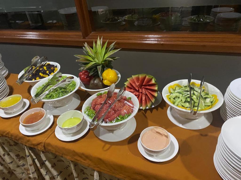 Summit Lodge Marombosa Екстериор снимка